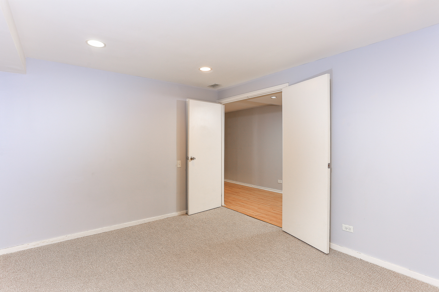 40 East 9th Street, Unit 408 Chicago, IL 60605 - Photo 19 of 37