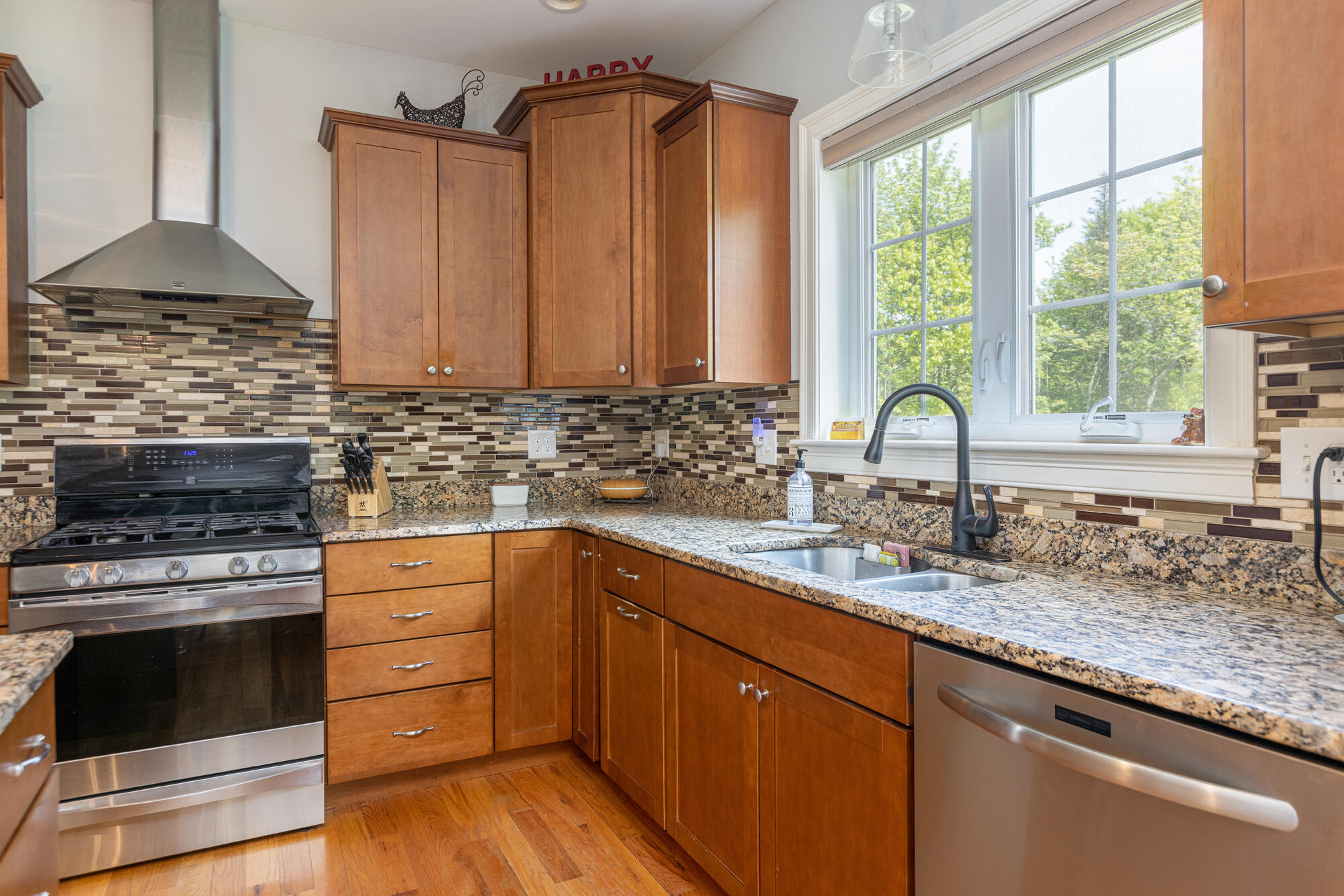 48 Acorn Ridge Road Freeport, ME 04032 - Photo 3 of 40 48 Acorn Ridge_W5_004