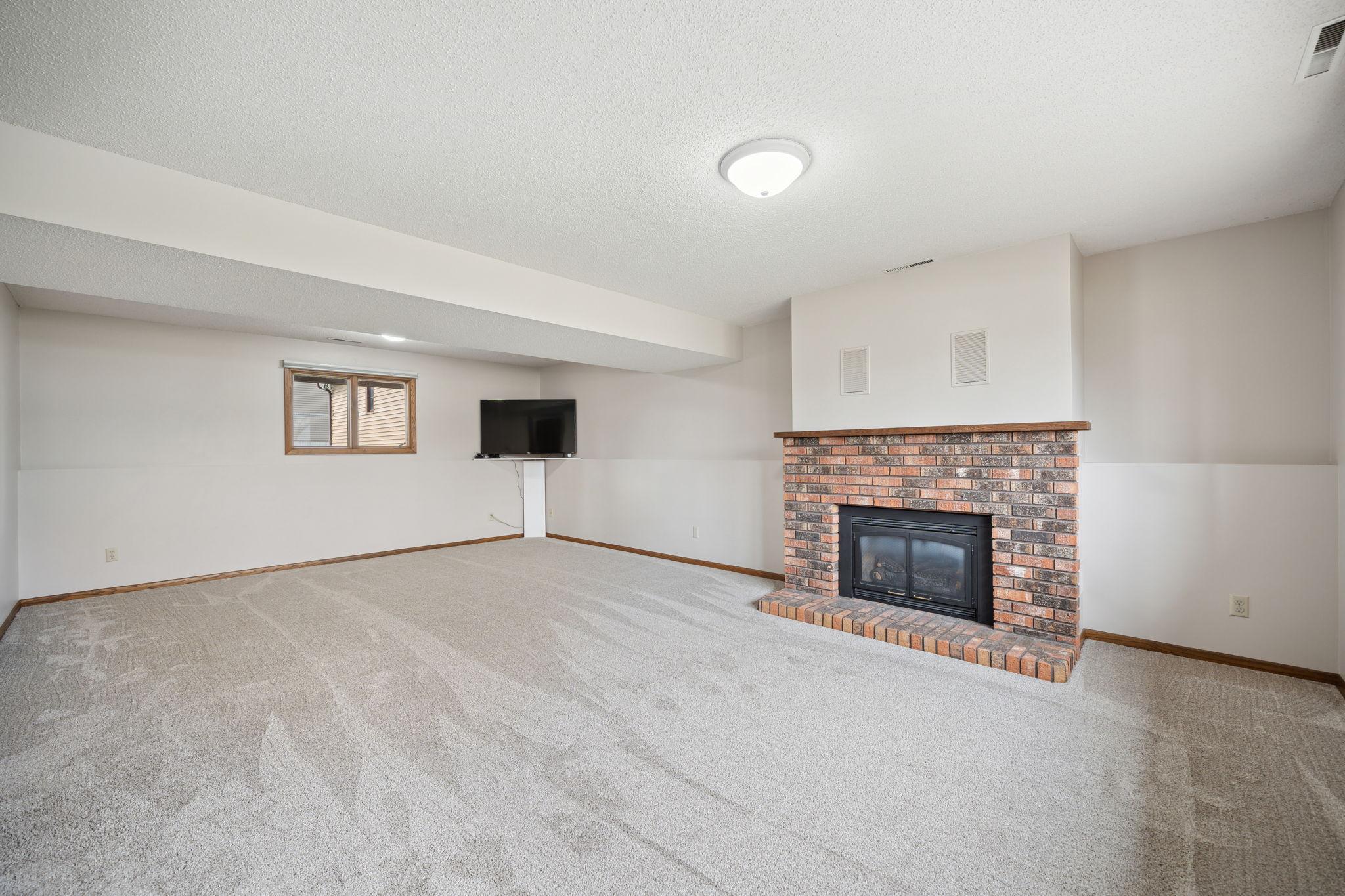 604 17 1/2 Street Southeast Rochester, MN 55904 - Photo 20 of 26 Gallery Image 20
