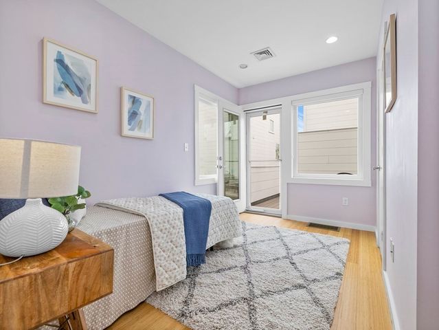 $1,550,000 | 113 Charles Street, Unit 113, Cambridge, MA 02141