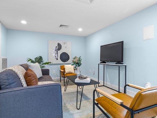 $1,550,000 | 113 Charles Street, Unit 113, Cambridge, MA 02141