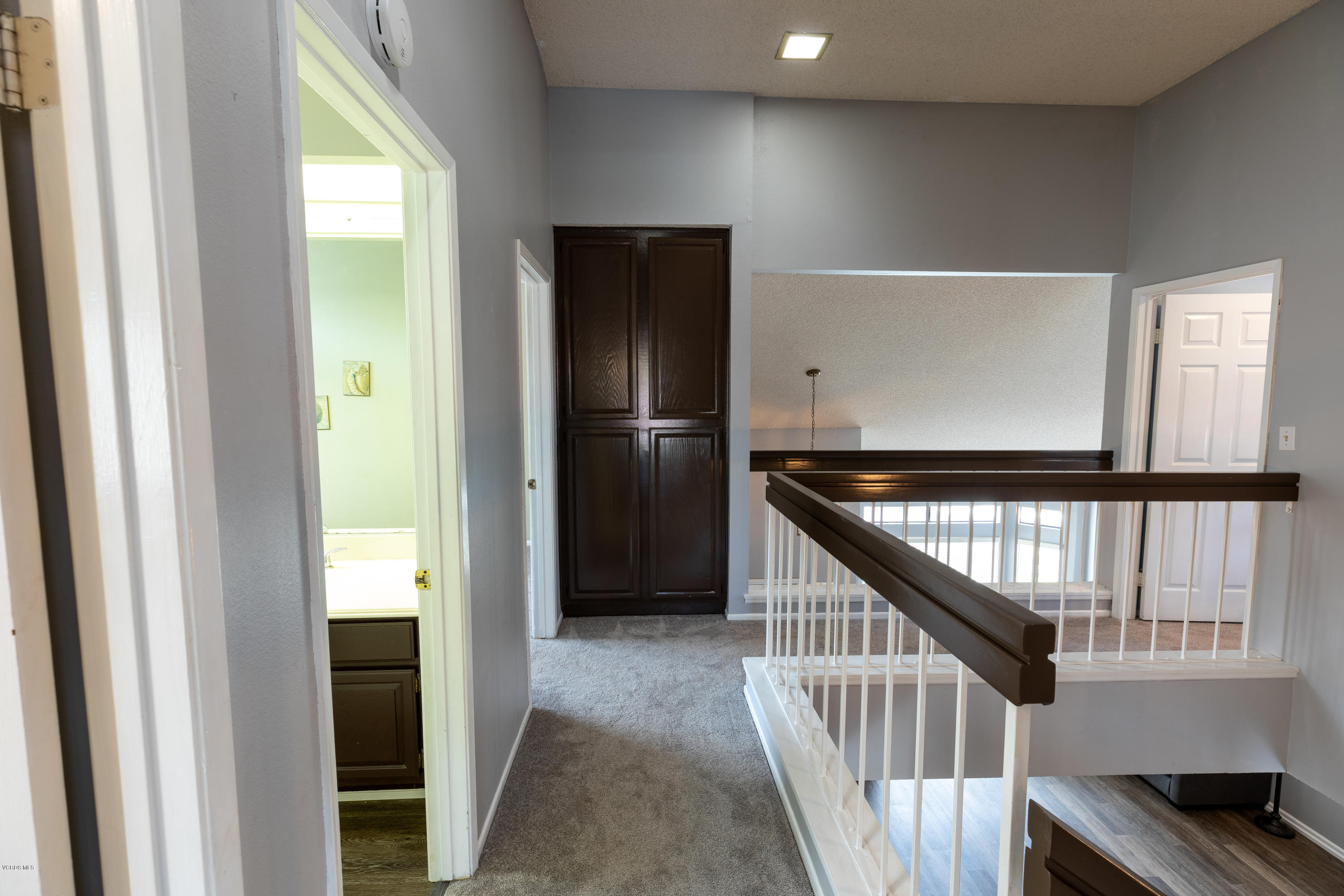 13635 Gunsmoke Road Moorpark, CA 93021 - Photo 27 of 34 a view of an entryway with wooden floor