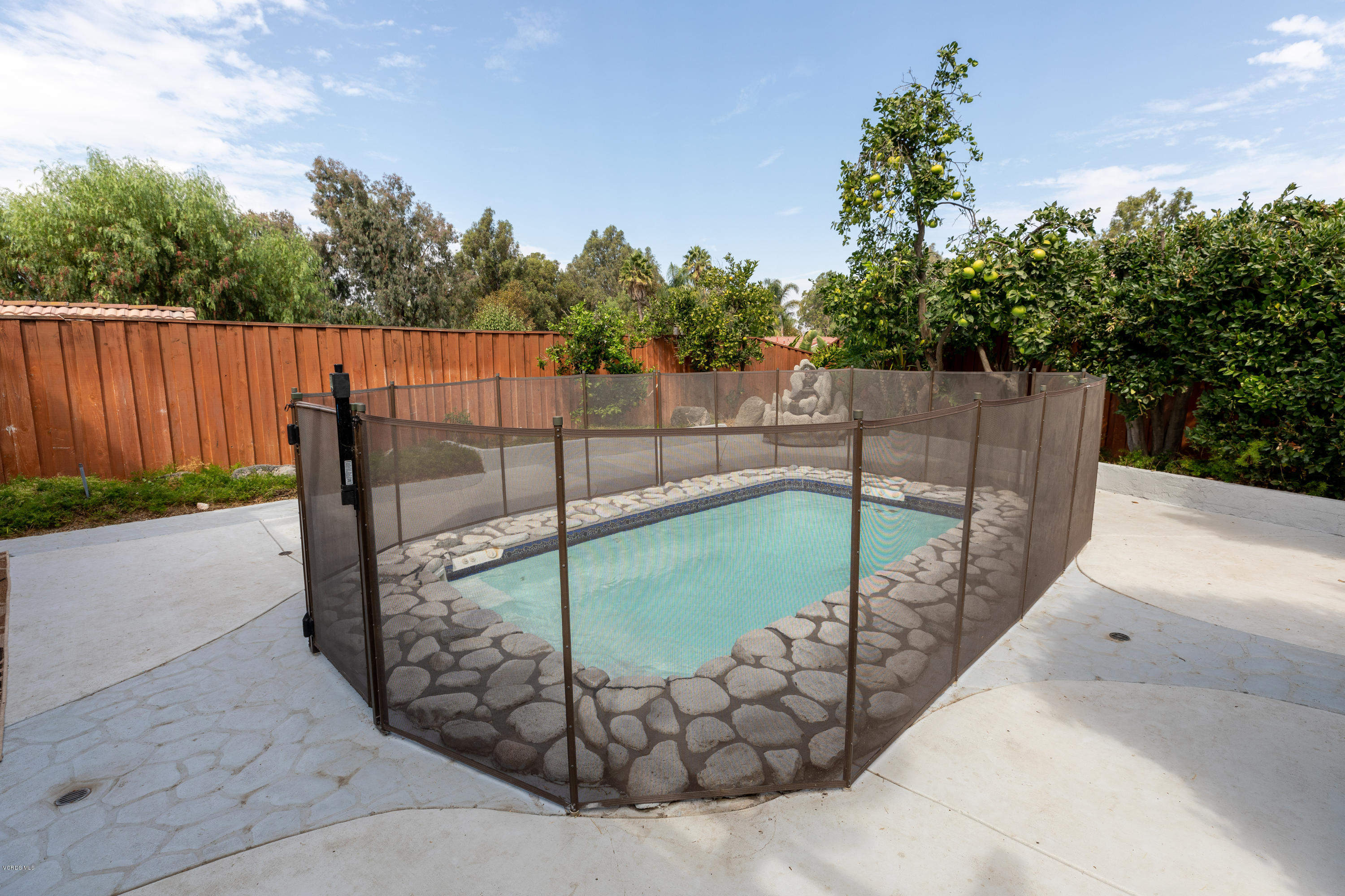 13635 Gunsmoke Road Moorpark, CA 93021 - Photo 32 of 34 a view of outdoor space and deck