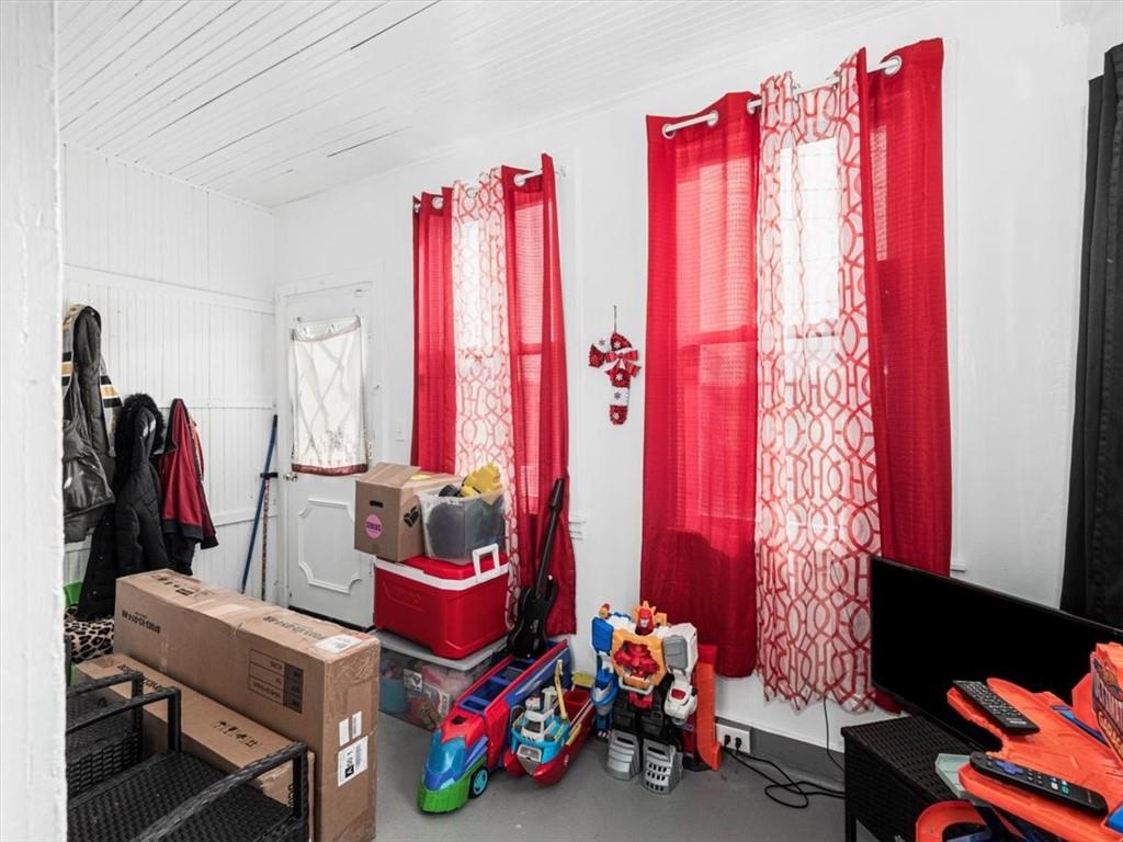 900 2nd Street McKees Rocks, PA 15136 - Photo 23 of 27 Gallery Image 23