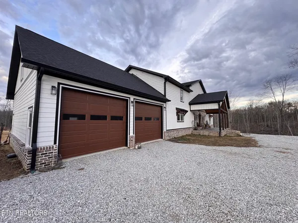 $1,750,000 | 3677 Helenwood Loop Road, Helenwood, TN 37755