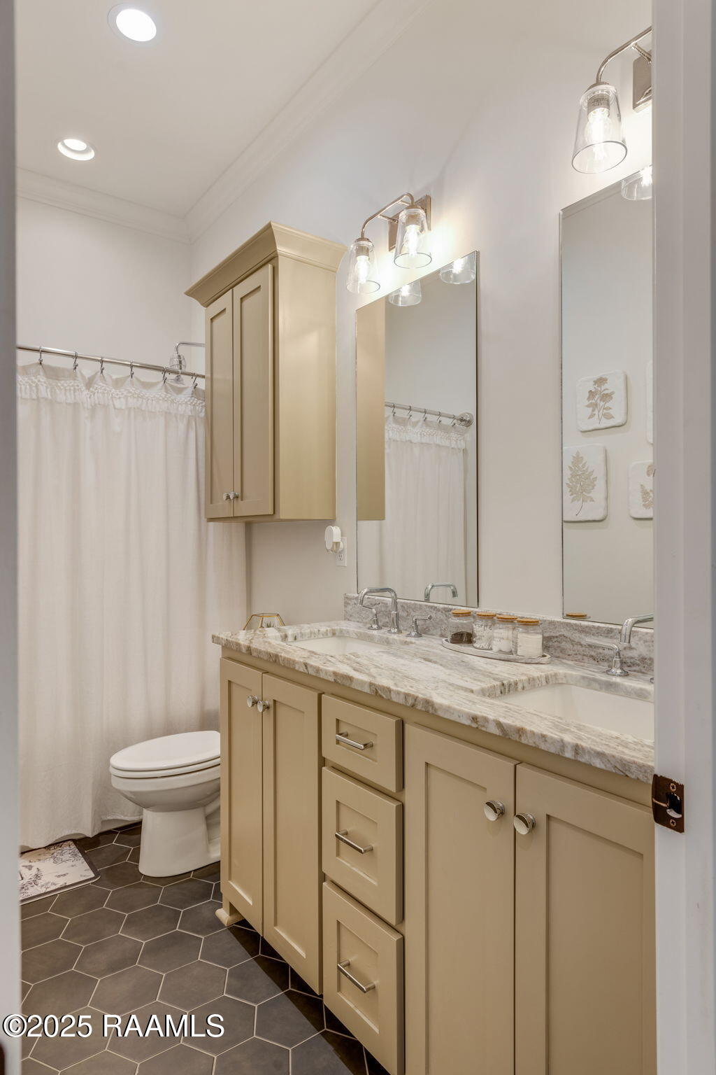 108 Gentle Island Drive Broussard, LA 70518 - Photo 24 of 30 32-web-or-mls-803a2485-803a2487