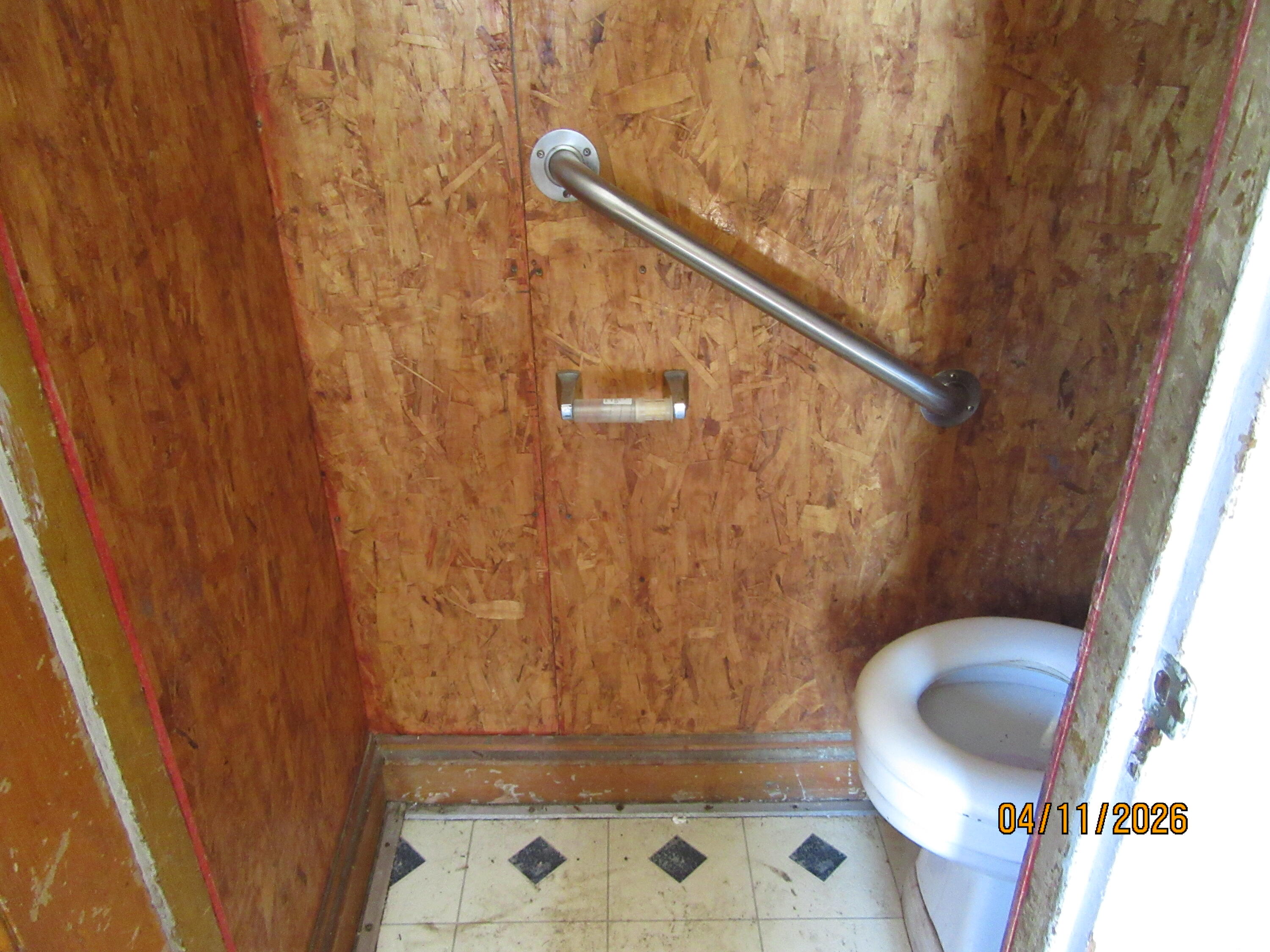 381 Hancock Street Bangor, ME 04401 - Photo 14 of 28 IMG_0068