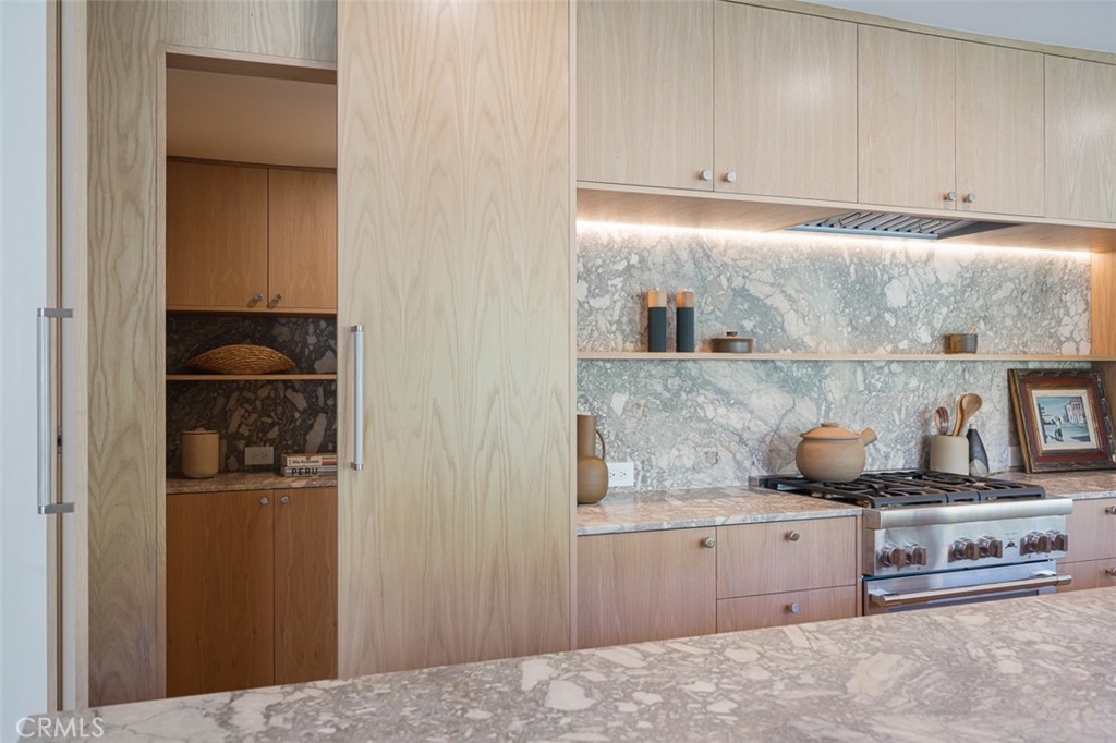 2880 Clubhouse Road Costa Mesa, CA 92626 - Photo 15 of 54