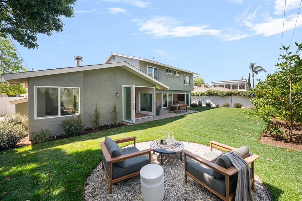 2880 Clubhouse Road Costa Mesa, CA 92626 - Photo 19 of 54