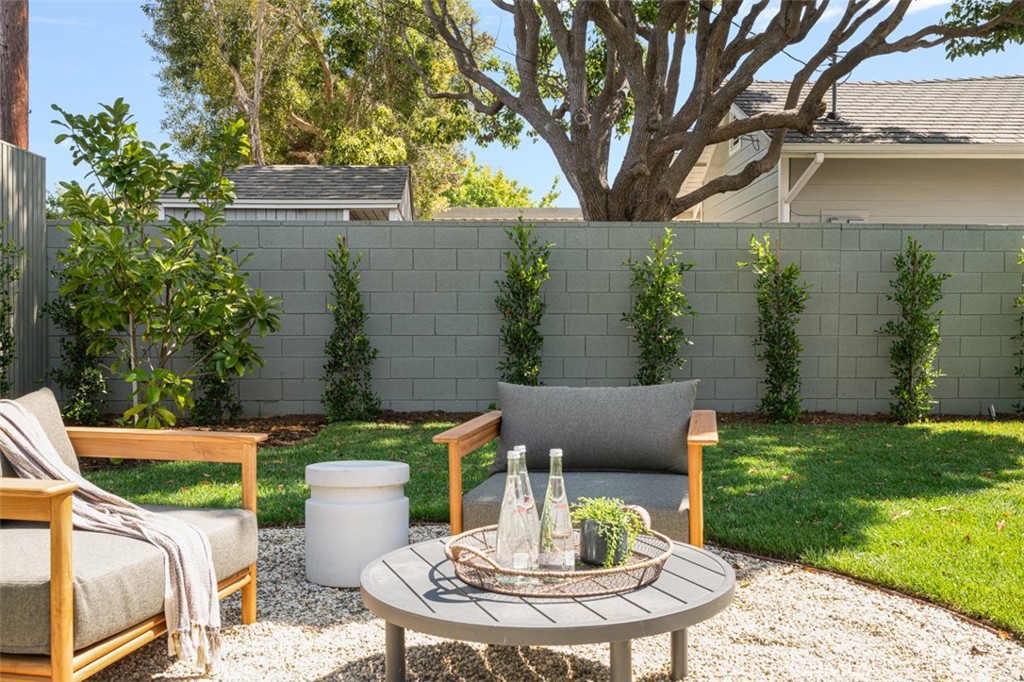 2880 Clubhouse Road Costa Mesa, CA 92626 - Photo 20 of 54