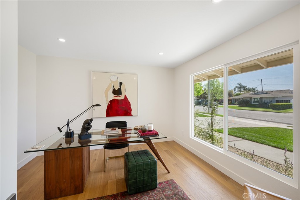 2880 Clubhouse Road Costa Mesa, CA 92626 - Photo 26 of 54