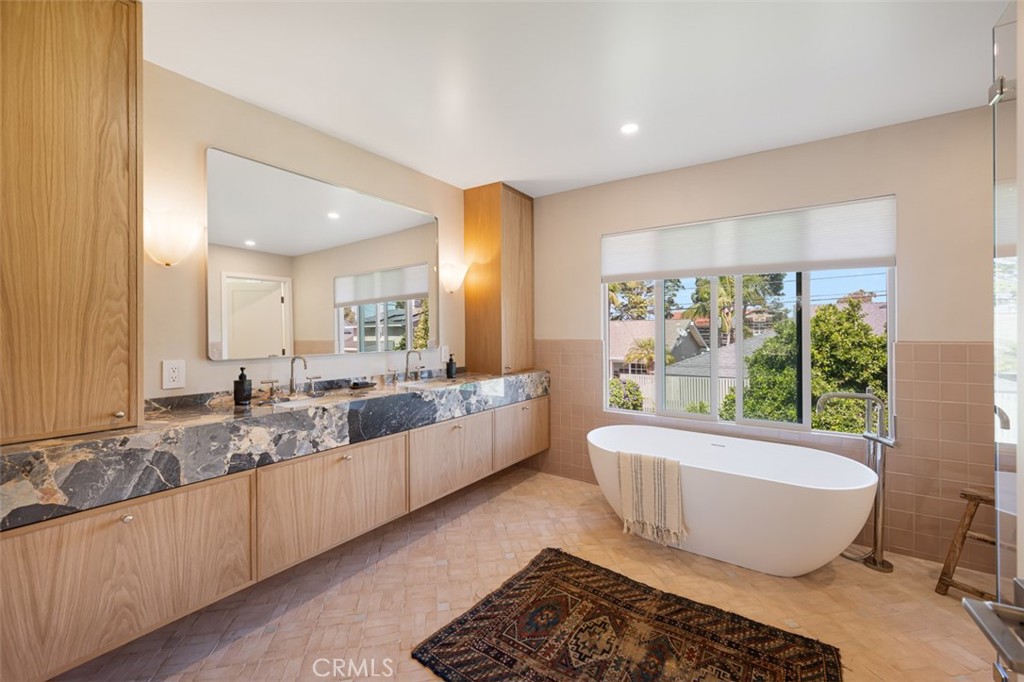 2880 Clubhouse Road Costa Mesa, CA 92626 - Photo 35 of 54