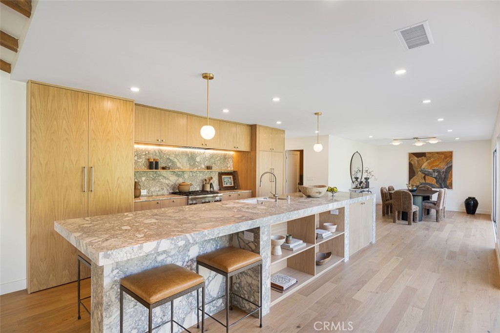 2880 Clubhouse Road Costa Mesa, CA 92626 - Photo 5 of 54