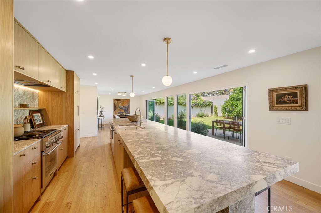 2880 Clubhouse Road Costa Mesa, CA 92626 - Photo 6 of 54