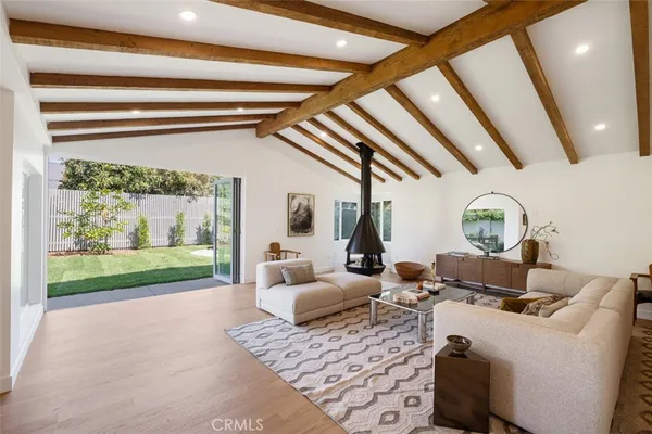 $3,295,000 | 2880 Clubhouse Road, Costa Mesa, CA 92626