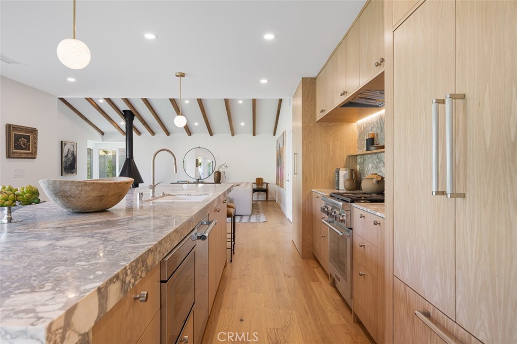 2880 Clubhouse Road Costa Mesa, CA 92626 - Photo 10 of 54