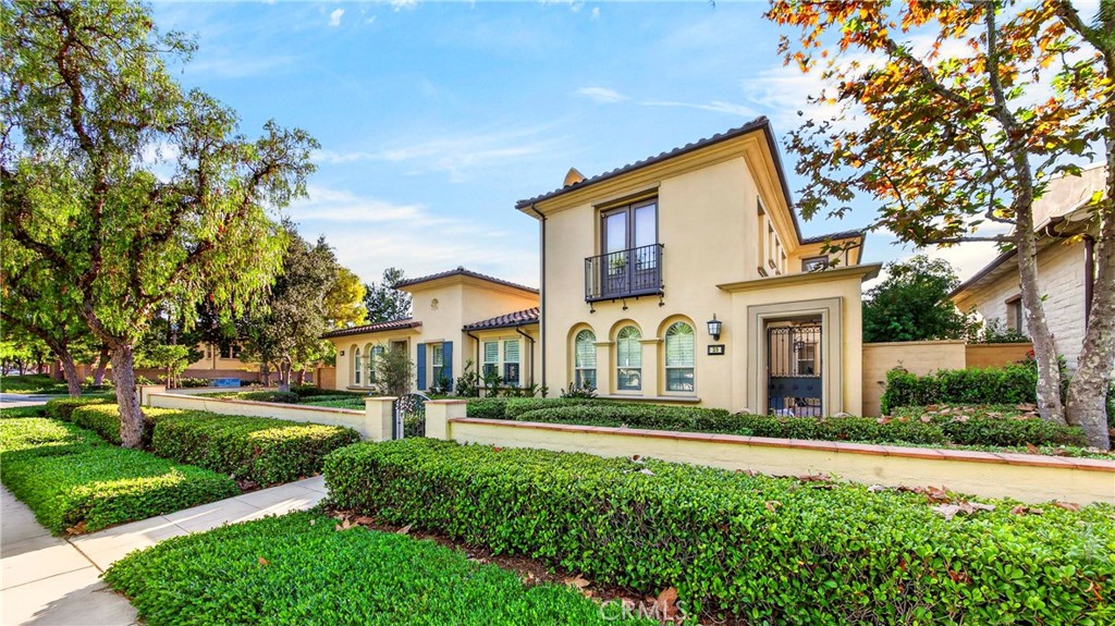 39 Arrowhead Irvine, CA 92618 - Photo 2 of 28 Gallery Image 2