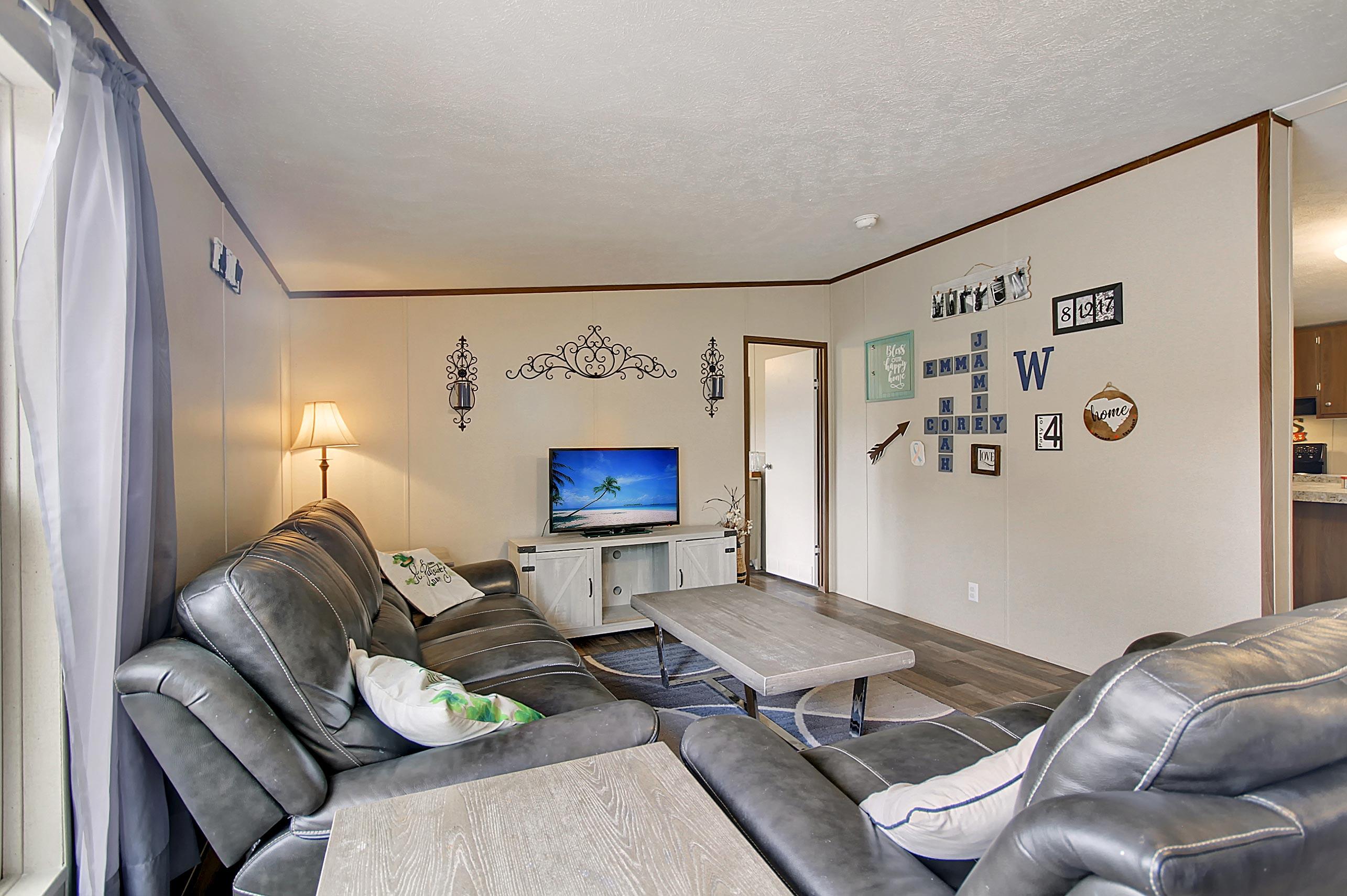 348 Nathaniel Road Summerville, SC 29486 - Photo 29 of 34 Living Room