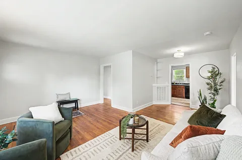 $424,000 | 909 Oneida Avenue, Nashville, TN 37207