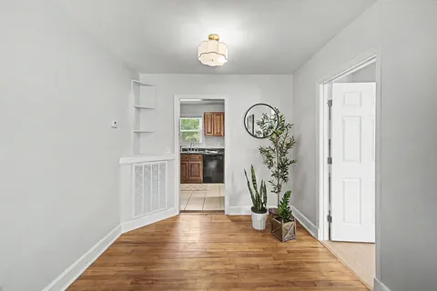 $424,000 | 909 Oneida Avenue, Nashville, TN 37207