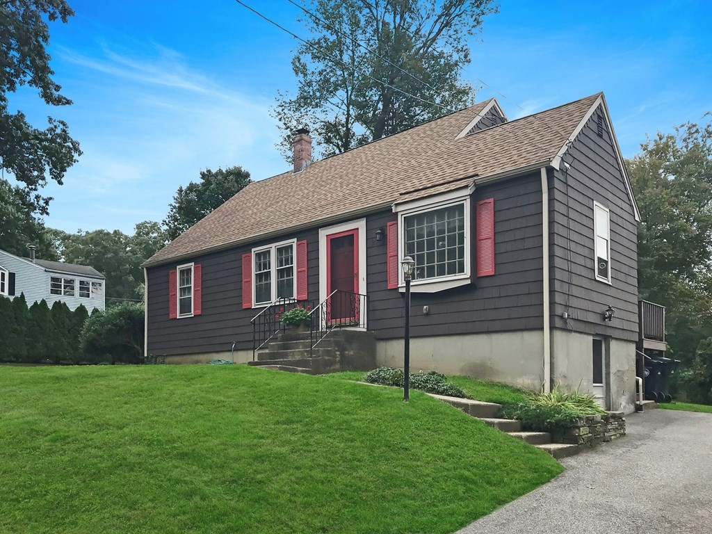 21 Susan Road Marlborough, MA 01752 - Photo 1 of 11 Gallery Image 1
