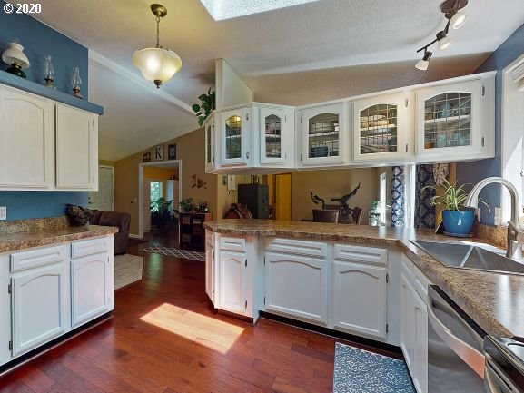 28508 Chapman Road Scappoose, OR 97056 - Photo 14 of 32 Gallery Image 14