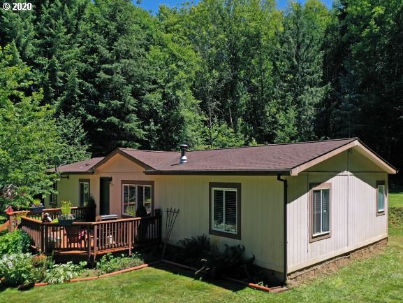 28508 Chapman Road Scappoose, OR 97056 - Photo 6 of 32 Gallery Image 6