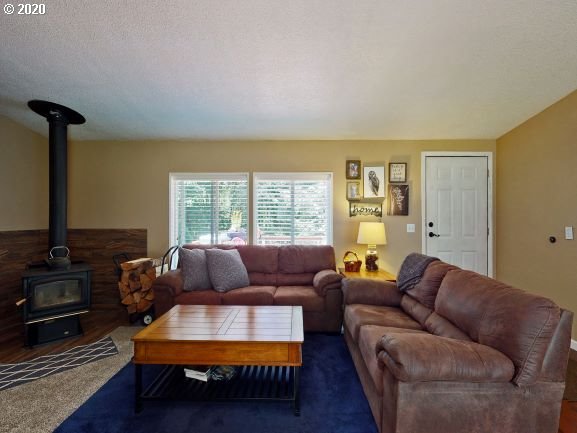 28508 Chapman Road Scappoose, OR 97056 - Photo 8 of 32 Gallery Image 8