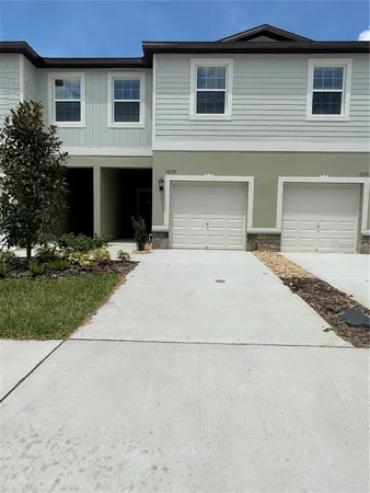 $1,975 | 10199 Trumpet Honeysuckle Way, San Antonio, FL 33576