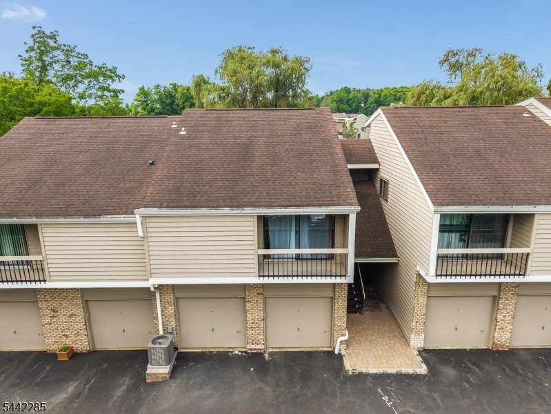 91 North Slope Clinton, NJ 08809 - Photo 5 of 25