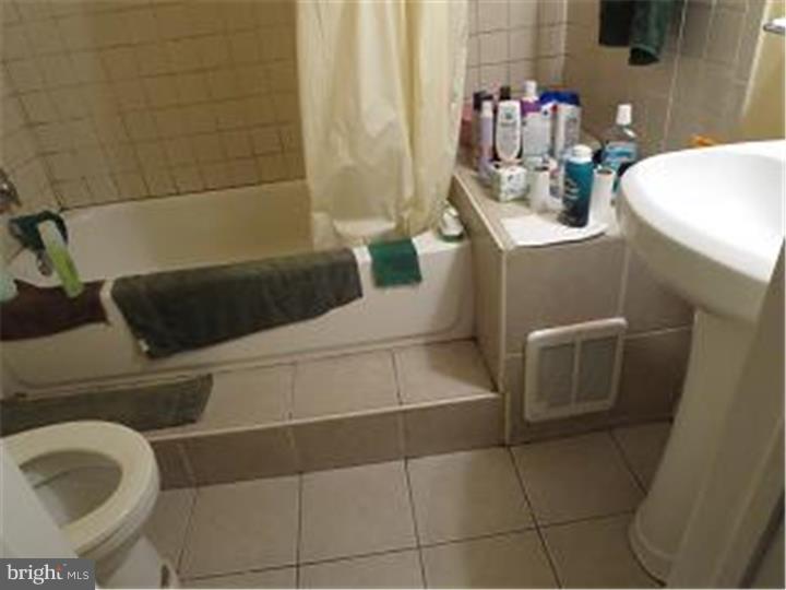 1423 West Ritner Street Philadelphia, PA 19145 - Photo 6 of 14 Gallery Image 6