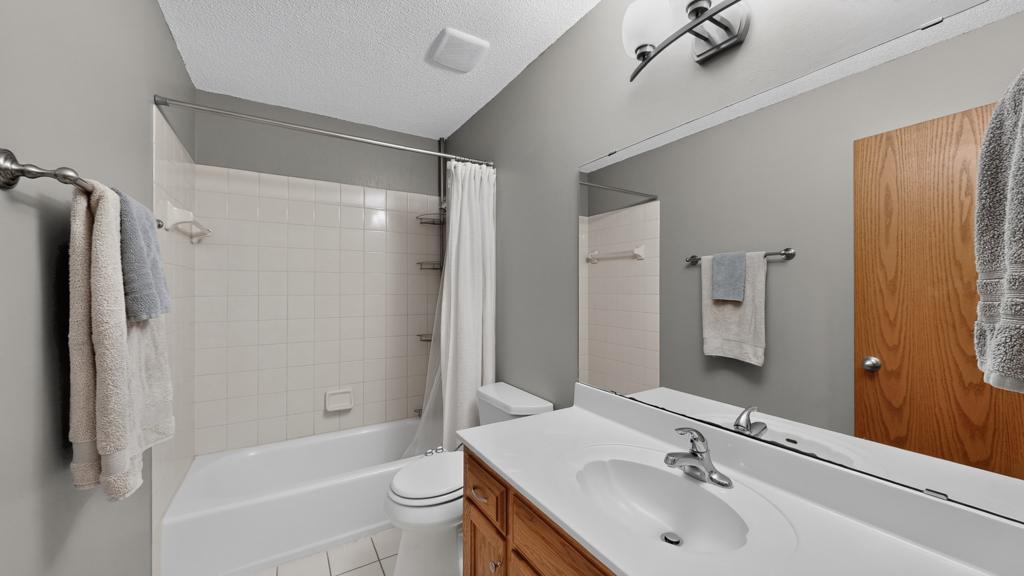 5023 25th Avenue Northwest Rochester, MN 55901 - Photo 18 of 39