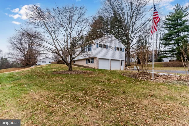 $450,000 | 1437 Brandton Road, Mechanicsburg, PA 17055