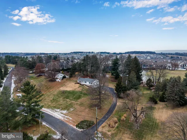 $450,000 | 1437 Brandton Road, Mechanicsburg, PA 17055