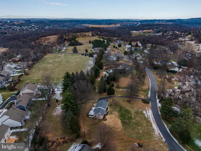 $450,000 | 1437 Brandton Road, Mechanicsburg, PA 17055