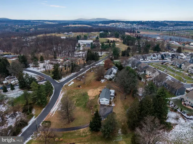 $450,000 | 1437 Brandton Road, Mechanicsburg, PA 17055