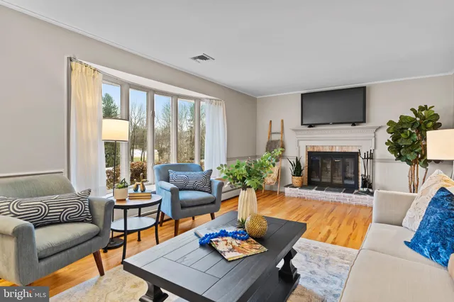 $450,000 | 1437 Brandton Road, Mechanicsburg, PA 17055