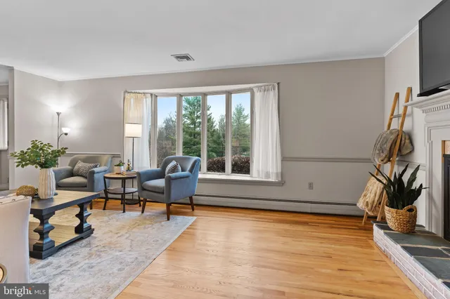 $450,000 | 1437 Brandton Road, Mechanicsburg, PA 17055