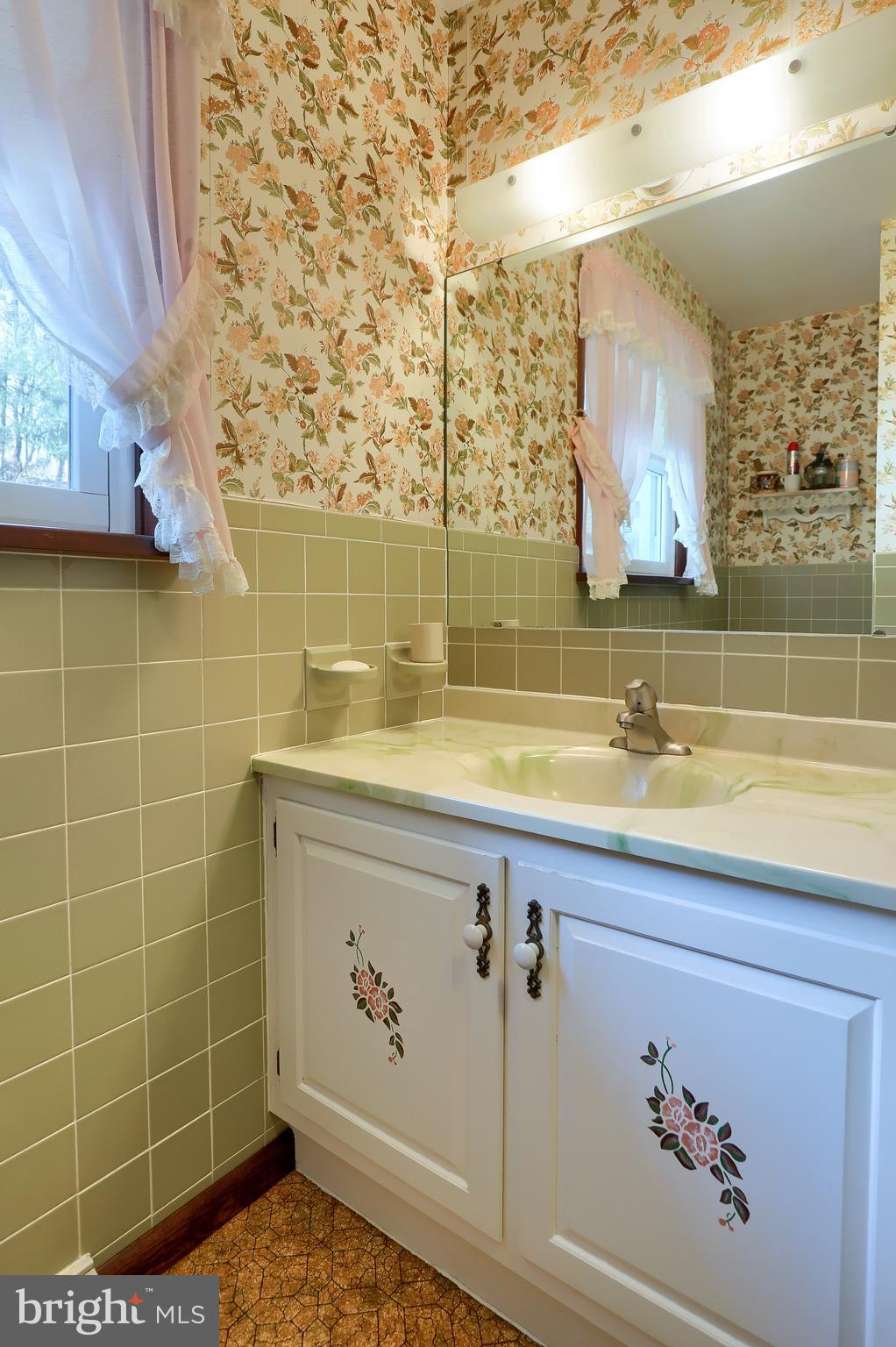 1930 Alcott Road York, PA 17406 - Photo 18 of 50 Gallery Image 18