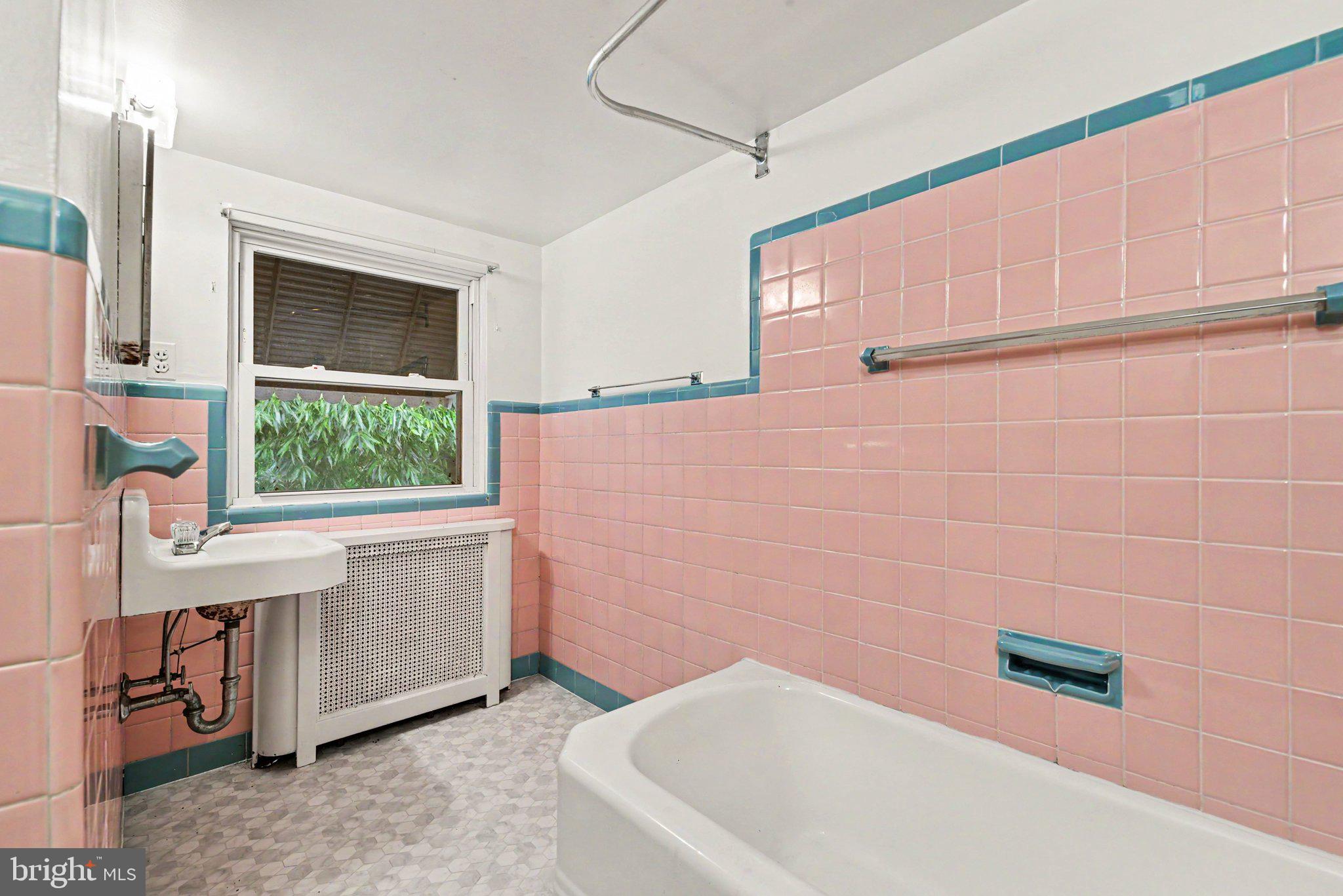 125 West Governor Road Hershey, PA 17033 - Photo 18 of 28