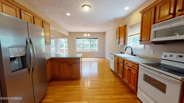 $2,200 | 105 Silverburn Place, Aberdeen, NC 28315