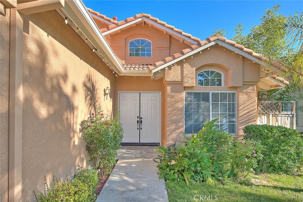 30279 Silver Ridge Court Temecula, CA 92591 - Photo 4 of 39