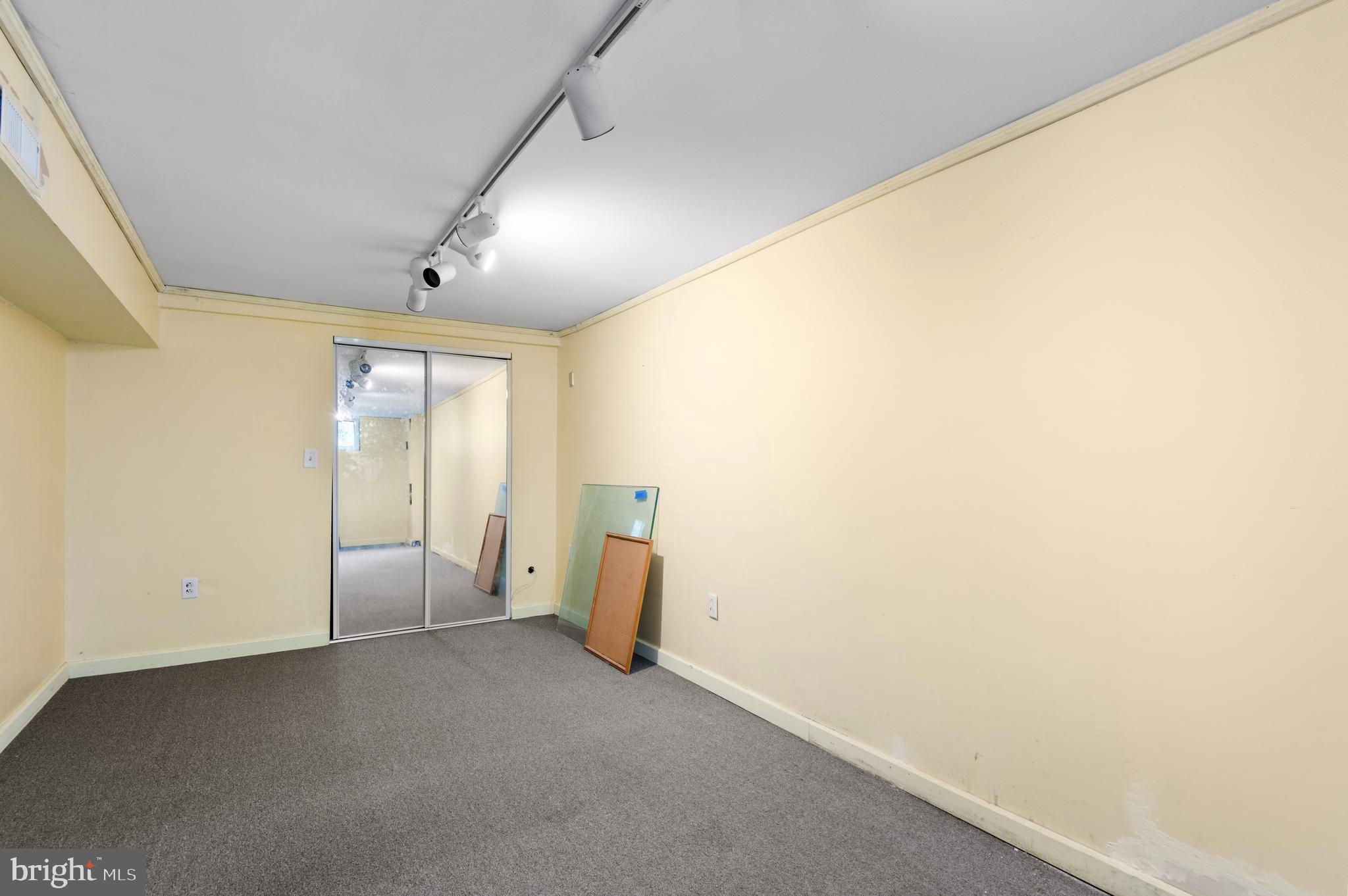 122 Harmil Road Broomall, PA 19008 - Photo 17 of 20 Bedroom 3