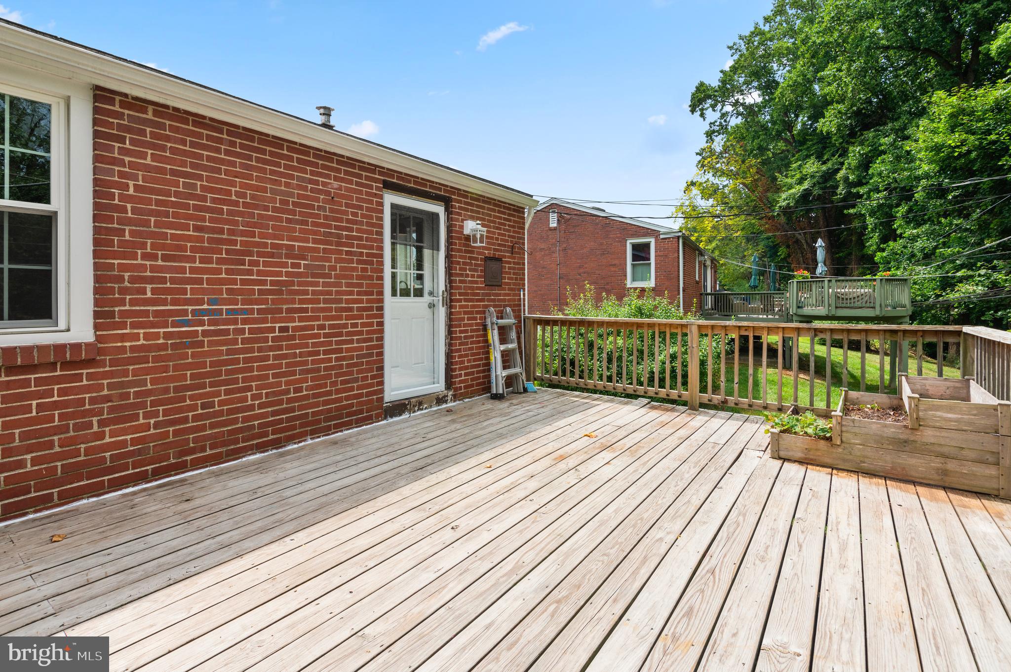 122 Harmil Road Broomall, PA 19008 - Photo 19 of 20 Rear Deck