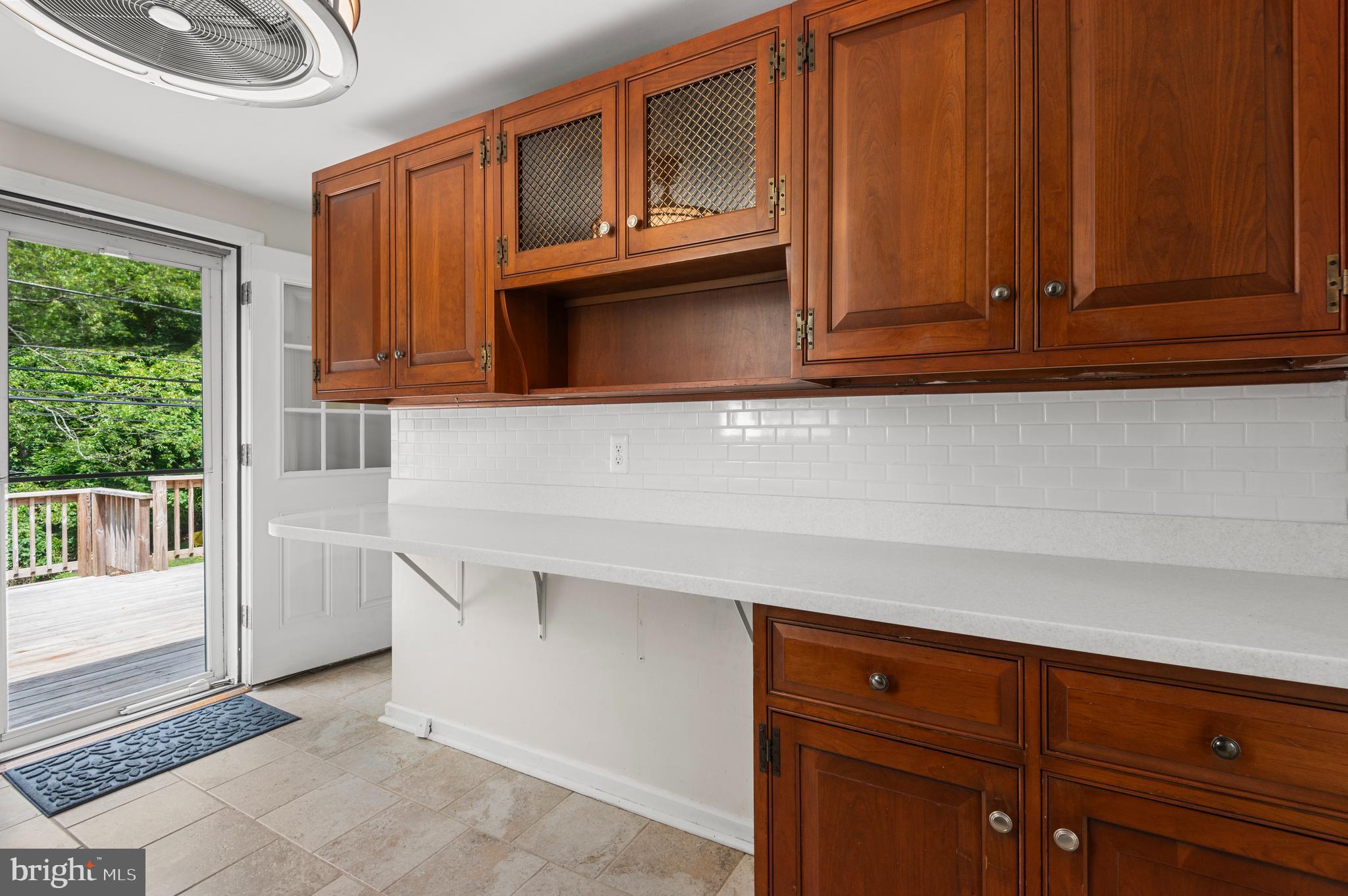 122 Harmil Road Broomall, PA 19008 - Photo 8 of 20 Kitchen - Plenty of Cabinets!