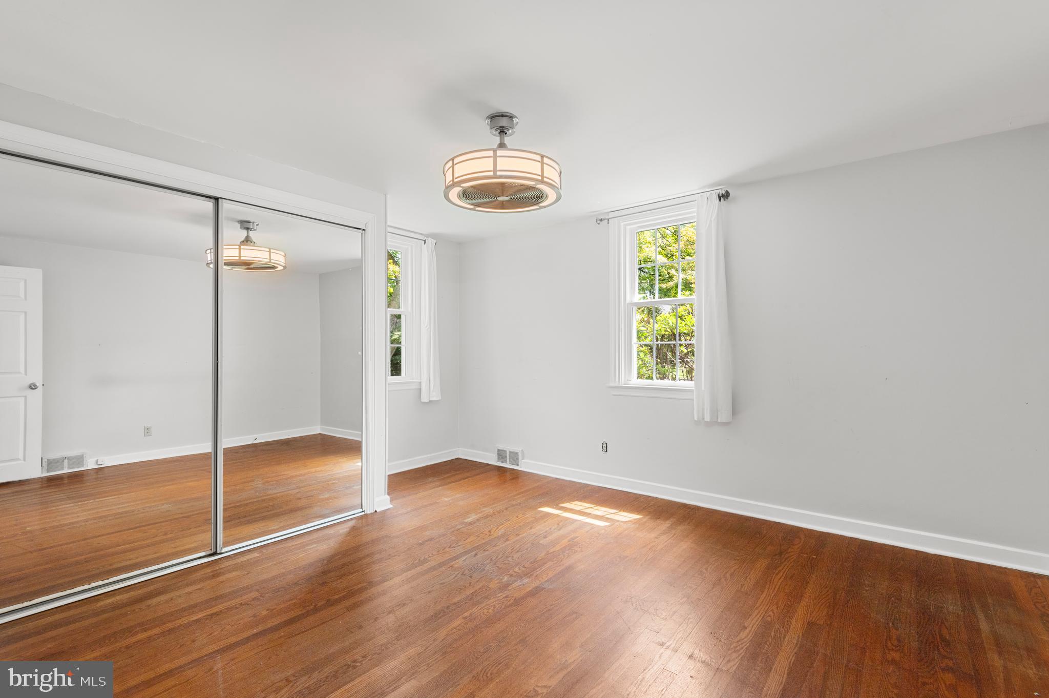122 Harmil Road Broomall, PA 19008 - Photo 9 of 20 Bedroom 1