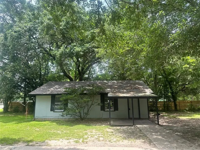 $900 | 107 Farm To Market 834, Unit 4, Daisetta, TX 77564