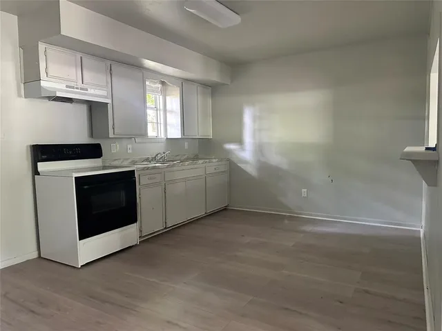 $900 | 107 Farm To Market 834, Unit 4, Daisetta, TX 77564