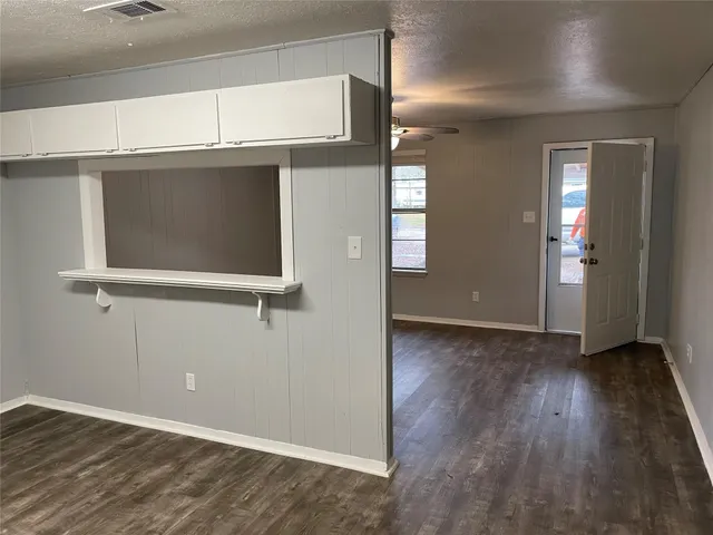 $900 | 107 Farm To Market 834, Unit 4, Daisetta, TX 77564