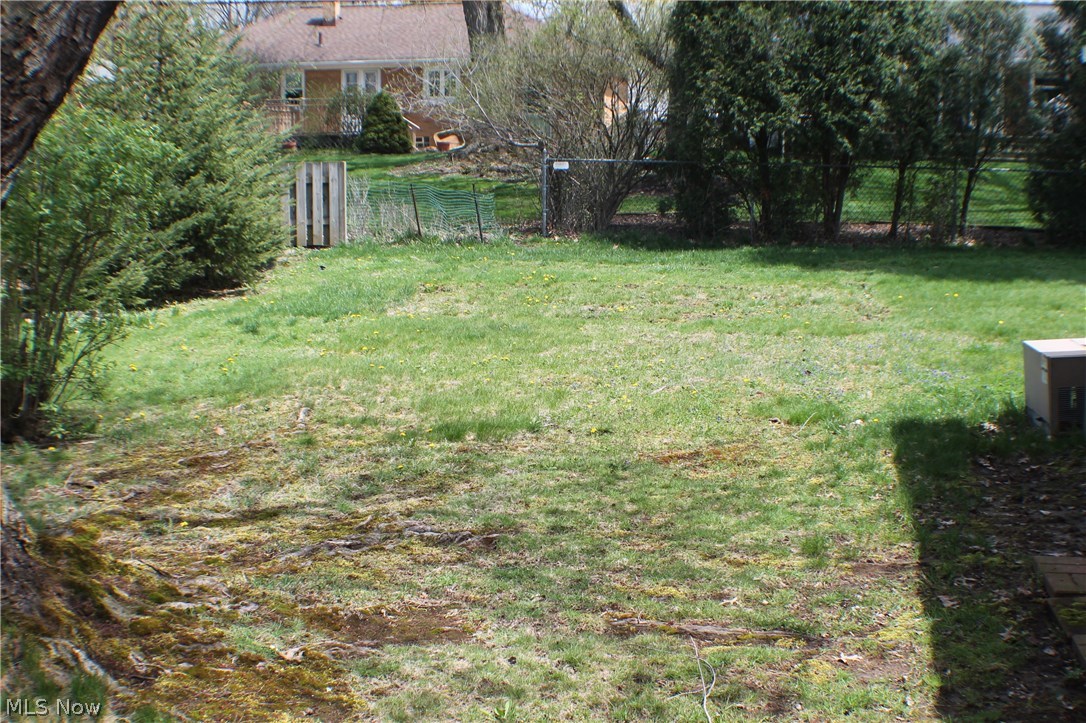 1207 Gordon Road Lyndhurst, OH 44124 - Photo 32 of 33 DEEP BACK YARD